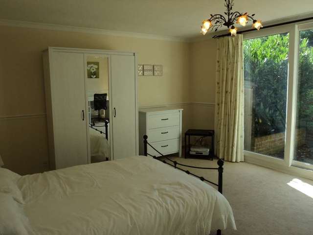  Image of 1 bedroom House Share to rent in Windsor Close Guildford GU2 at Windsor Close Onslow Village Guildford, GU2 7QU