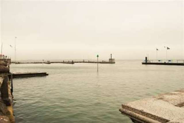  Image of 2 bedroom Flat to rent in The Parade Cowes PO31 at Cowes, PO31 7QS