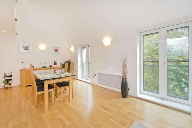  Image of 2 bedroom Flat to rent in Owen Street London EC1V at Angel London Angel, EC1V 7JW