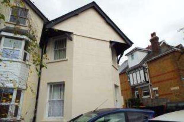  Image of 1 bedroom Flat for sale in Pine Grove Penenden Heath Maidstone ME14 at Penenden Heath Maidstone Maidstone, ME14 2JH