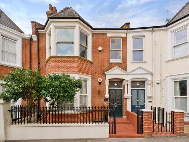  Image of 3 bedroom Flat to rent in Pandora Road London NW6 at West Hampstead, NW6 1TR