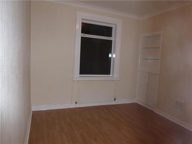  Image of 2 bedroom Flat to rent in Park Avenue Beith KA15 at Beith North Ayrshire North Ayrshire, KA15 2AL
