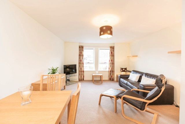  Image of 2 bedroom Flat to rent in Parkside Terrace Edinburgh EH16 at Newington Edinburgh Edinburgh, EH16 5XW