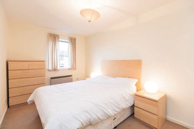  Image of 2 bedroom Flat to rent in Parkside Terrace Edinburgh EH16 at Newington Edinburgh Edinburgh, EH16 5XW