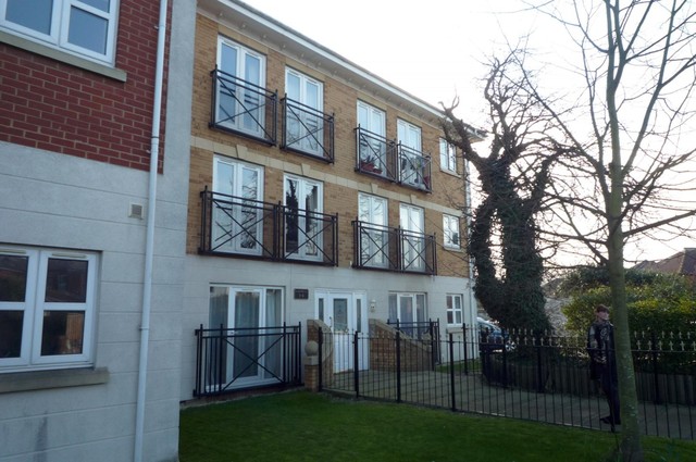 Image of 2 bedroom Flat to rent in Handel Road Southampton SO15 at 5 Handel Road  Southampton, SO15 2NY