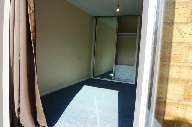  Image of 2 bedroom Flat to rent in Handel Road Southampton SO15 at 5 Handel Road  Southampton, SO15 2NY