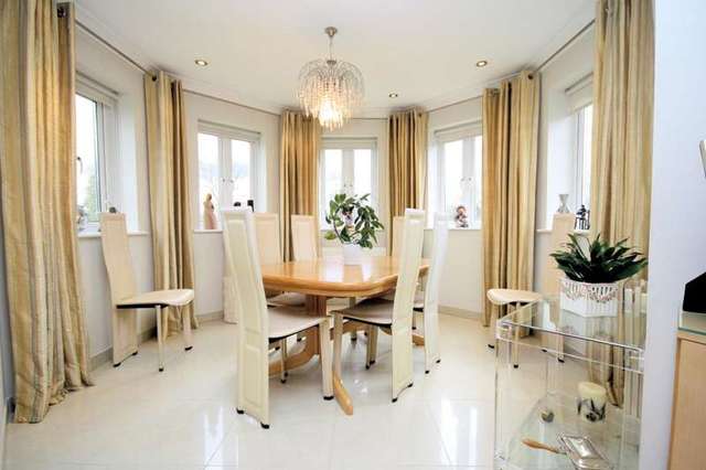  Image of 2 bedroom Flat for sale in Lady Aylesford Avenue Stanmore HA7 at Lady Aylesford Avenue Stanmore Stanmore, HA7 4FQ