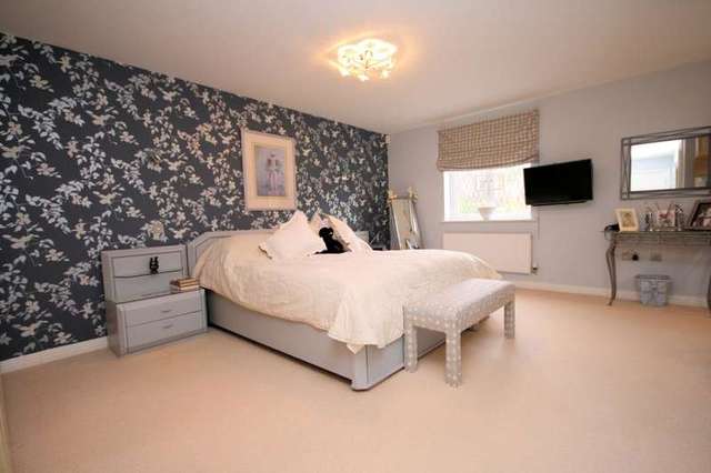  Image of 2 bedroom Flat for sale in Lady Aylesford Avenue Stanmore HA7 at Lady Aylesford Avenue Stanmore Stanmore, HA7 4FQ