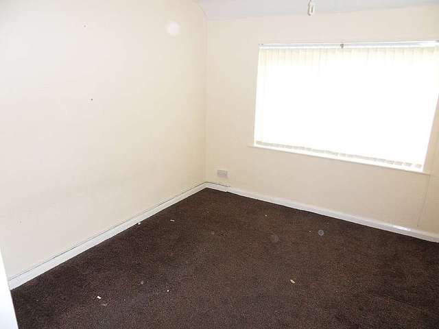  Image of 2 bedroom Property to rent in Pool Farm Road Acocks Green Birmingham B27 at POOL FARM ROAD  BIRMINGHAM, B27 7HD