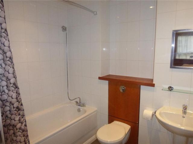  Image of 2 bedroom Flat to rent in Portland Gardens Edinburgh EH6 at Leith Edinburgh Edinburgh, EH6 6NQ