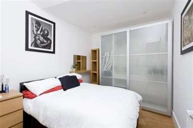  Image of 1 bedroom Property to rent in Portsmouth Road Cobham KT11 at Cobham, KT11 1JQ