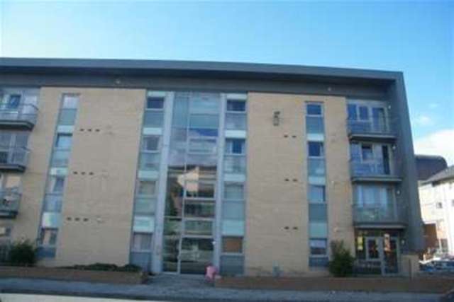  Image of 2 bedroom Flat to rent in Queen Elizabeth Gardens Glasgow G5 at Glasgow, G5 0UE