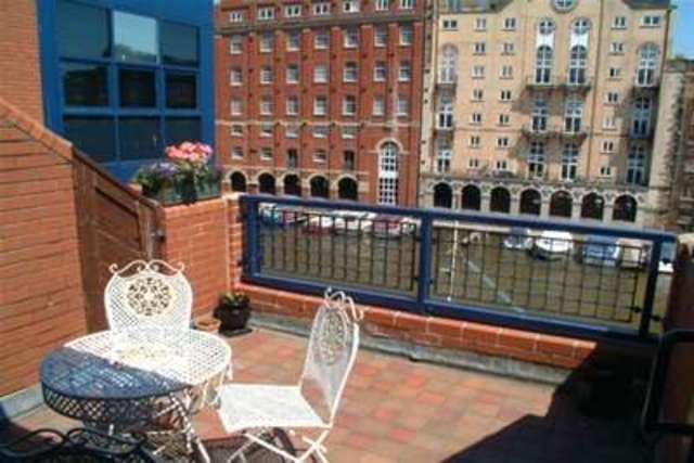  Image of 2 bedroom Flat to rent in Queen Quay Welsh Back Bristol BS1 at Bristol, BS1 4SL
