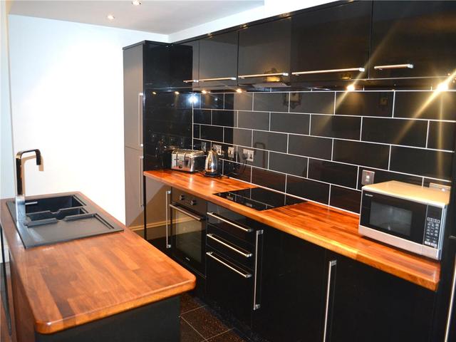  Image of 3 bedroom Flat to rent in Queens Gardens Aberdeen AB15 at City Centre Aberdeen Aberdeen, AB15 4YD