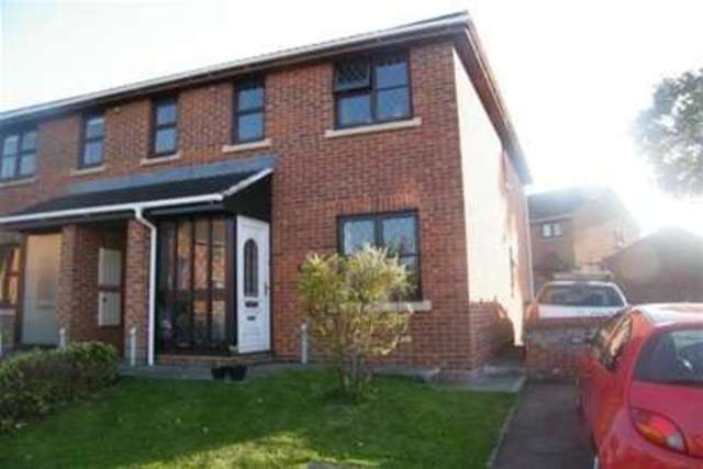 Image of 1 bedroom Flat to rent in Portman Drive Billericay CM12 at Billericay, CM12 0PE