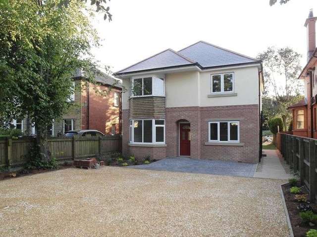  Image of 5 bedroom Detached house for sale in Rein Road Morley Leeds LS27 at Rein Road Morley Leeds, LS27 0JA
