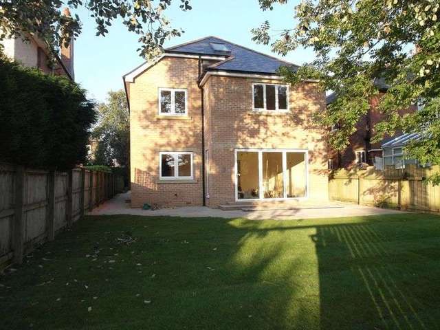  Image of 5 bedroom Detached house for sale in Rein Road Morley Leeds LS27 at Rein Road Morley Leeds, LS27 0JA