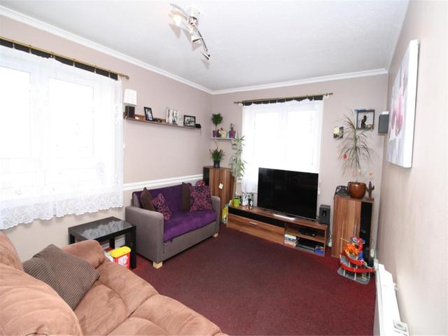  Image of 2 bedroom Flat to rent in Nisbet Court Restalrig Park Edinburgh EH7 at Restalrig Edinburgh Edinburgh, EH7 6UR