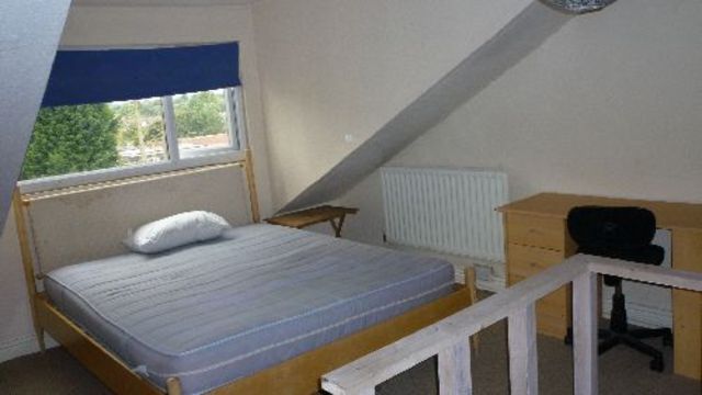  Image of 4 bedroom House Share to rent in Rookery Road Selly Oak Birmingham B29 at Selly Oak West Midlands Selly Oak, B29 7DQ