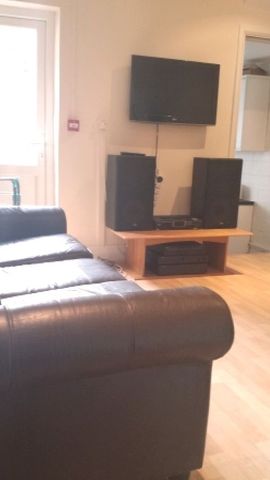  Image of 4 bedroom House Share to rent in Rookery Road Selly Oak Birmingham B29 at Selly Oak West Midlands Selly Oak, B29 7DQ