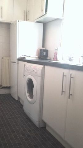  Image of 4 bedroom House Share to rent in Rookery Road Selly Oak Birmingham B29 at Selly Oak West Midlands Selly Oak, B29 7DQ