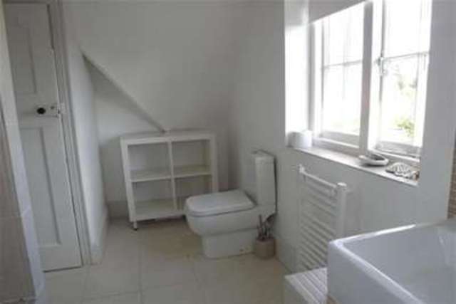 Image of 2 bedroom Detached house to rent in Rose Grove Keyworth Nottingham NG12 at Nottingham, NG12 5HE