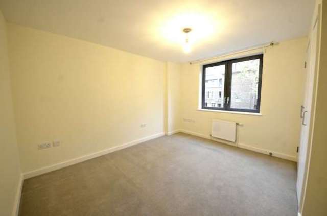  Image of 1 bedroom Apartment to rent in Pooles Park London N4 at Pooles Park  Islington, N4 3FD