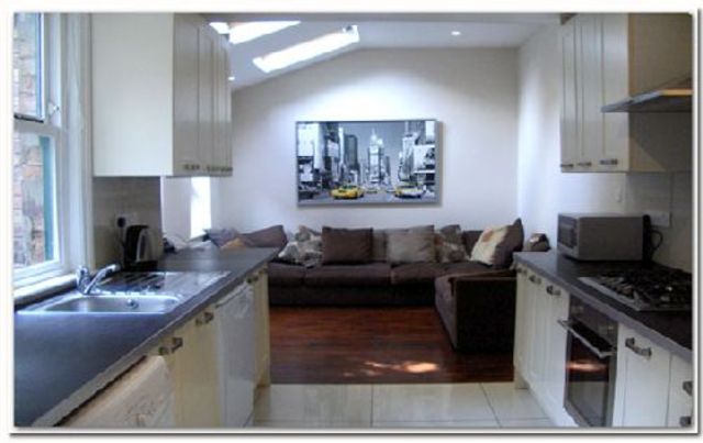  Image of 7 bedroom House Share to rent in Rothesay Avenue Nottingham NG7 at Lenton Nottinghamshire Lenton, NG7 1PW
