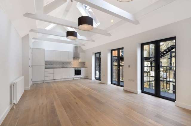  Image of 1 bedroom Apartment to rent in Rupert Street London W1D at Rupert Street Soho London, W1D 6DE