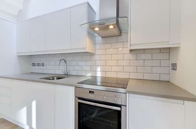  Image of 1 bedroom Apartment to rent in Rupert Street London W1D at Rupert Street Soho London, W1D 6DE