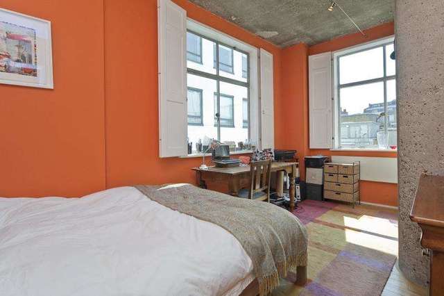  Image of 2 bedroom Flat to rent in Saffron Hill London EC1N at Clerkenwell London Farringdon, EC1N 8QX