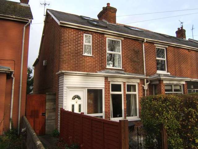  Image of 3 bedroom Terraced house to rent in Downton Road Salisbury SP2 at Salisbury, SP2 8AT