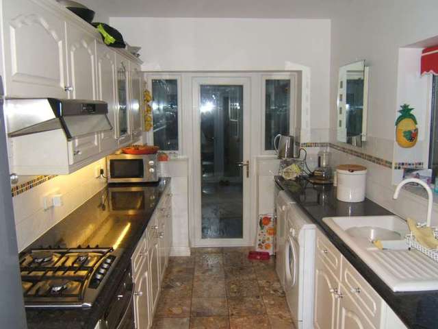  Image of 3 bedroom Terraced house to rent in Downton Road Salisbury SP2 at Salisbury, SP2 8AT