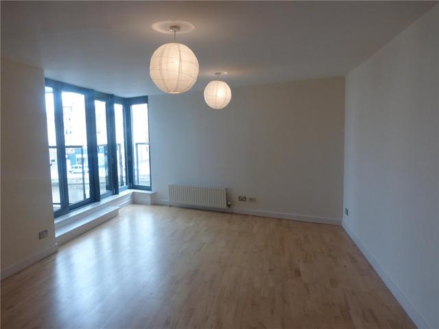  Image of 2 bedroom Flat to rent in Sandport Way Edinburgh EH6 at Leith Edinburgh Edinburgh, EH6 6EA