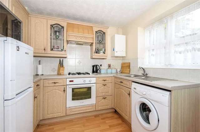  Image of 2 bedroom Semi-Detached house to rent in Saxon Drive Warfield Bracknell RG42 at Warfield Bracknell Newell Green, RG42 7UX