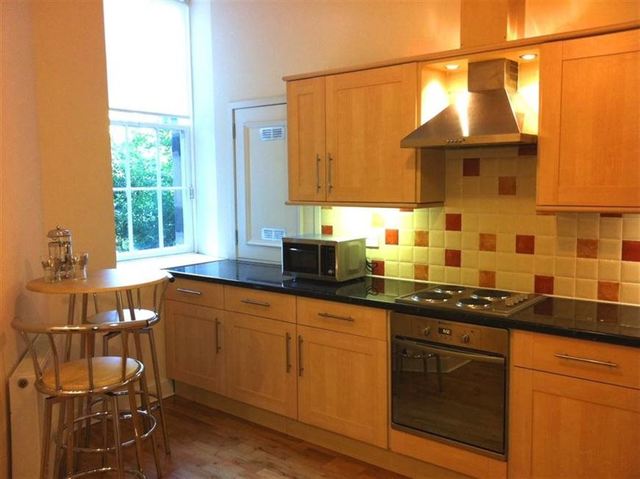  Image of 1 bedroom Flat to rent in Sciennes Road Edinburgh EH9 at Marchmont Edinburgh Edinburgh, EH9 1LG