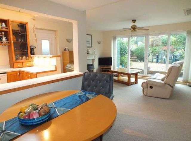  Image of 5 bedroom End of Terrace for sale in Fore Street Seaton EX12 at Fore Street  Seaton, EX12 2AN