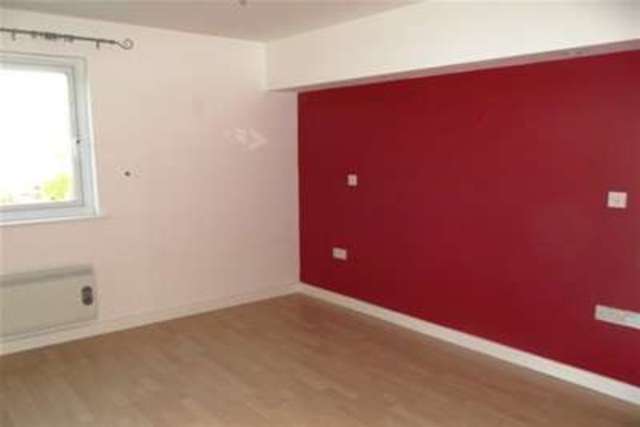  Image of 2 bedroom Flat to rent in Vyvyans Court Tuckingmill Camborne TR14 at Camborne, TR14 8PF
