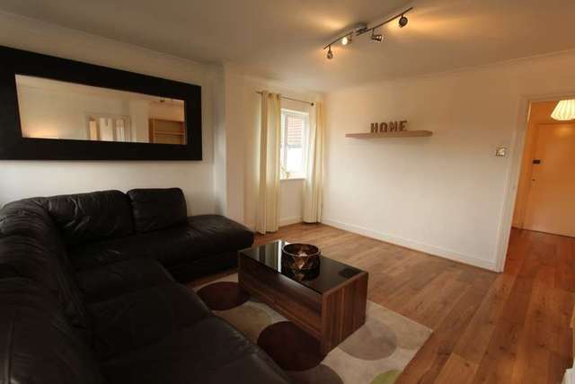  Image of 1 bedroom Flat to rent in Selhurst Road London SE25 at Selhurst Road  London, SE25 6LQ