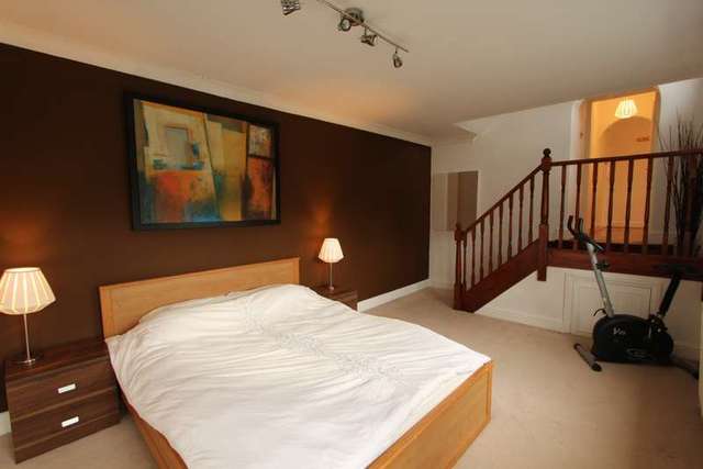  Image of 1 bedroom Flat to rent in Selhurst Road London SE25 at Selhurst Road  London, SE25 6LQ