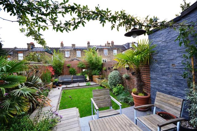  Image of 3 bedroom Property to rent in Seymour Road London N8 at Harringay Ladder, N8 0BG