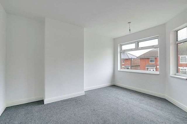  Image of 3 bedroom Terraced house for sale in Shaftesbury Avenue Hull HU8 at Shaftesbury Avenue  Hull, HU8 9BH