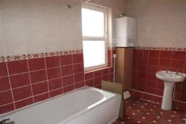  Image of 4 bedroom Detached house to rent in Sharrow Street Sheffield S11 at Sheffield, S11 8BZ