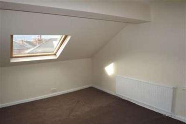  Image of 4 bedroom Detached house to rent in Sharrow Street Sheffield S11 at Sheffield, S11 8BZ