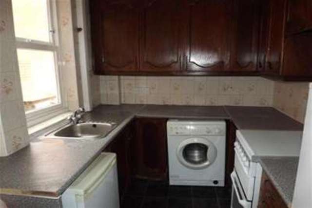  Image of 4 bedroom Detached house to rent in Sharrow Street Sheffield S11 at Sheffield, S11 8BZ