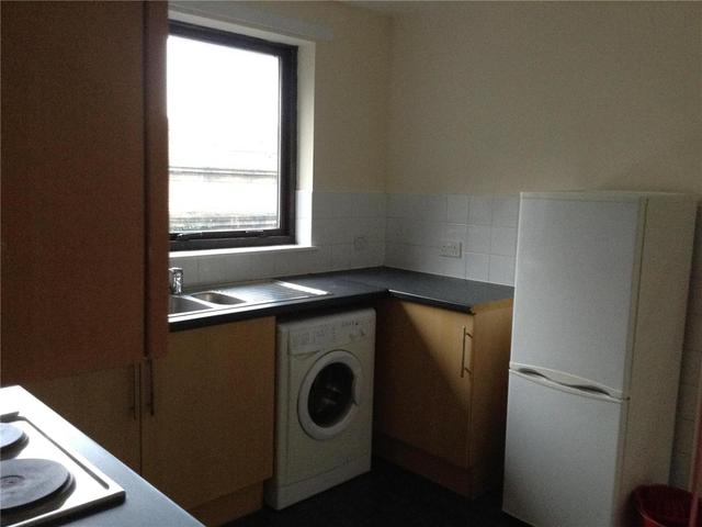 Image of 2 bedroom Flat to rent in Perth Road Dundee DD2 at West End Dundee Dundee, DD2 1AN
