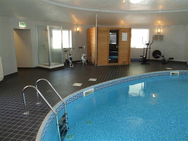  Image of 2 bedroom Apartment for sale in Ravenscliffe Close Skircoat Green Halifax HX3 at Skircoat Green Halifax Southowram, HX3 0RW