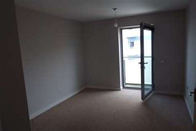  Image of 2 bedroom Flat to rent in Slaney Road Romford RM1 at Romford, RM1 3GN
