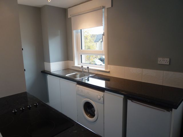  Image of 1 bedroom Flat to rent in South Gyle Mains Edinburgh EH12 at South Gyle Edinburgh Edinburgh, EH12 9ES