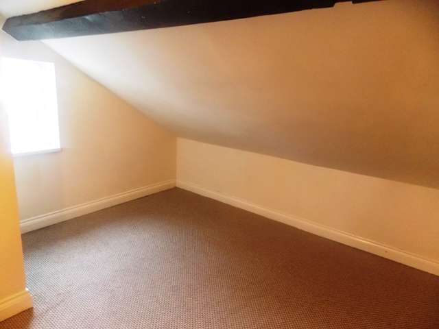  Image of 3 bedroom Flat to rent in South Street Ilkeston DE7 at South Street  Ilkeston, DE7 5QQ